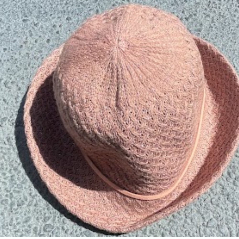 Pink Women's Adora Hat EUC